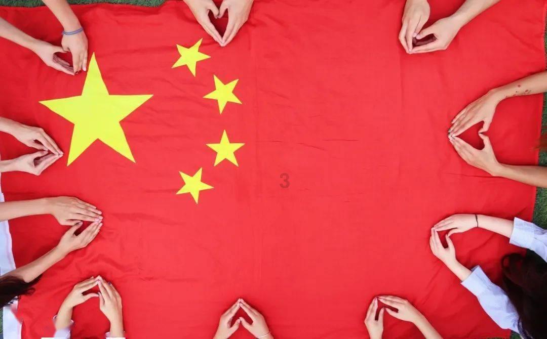 结婚吃饭时，我老公给我妈敬酒，喊了一声妈，然后我老公的妈也就是我婆婆哭了？游戏画面